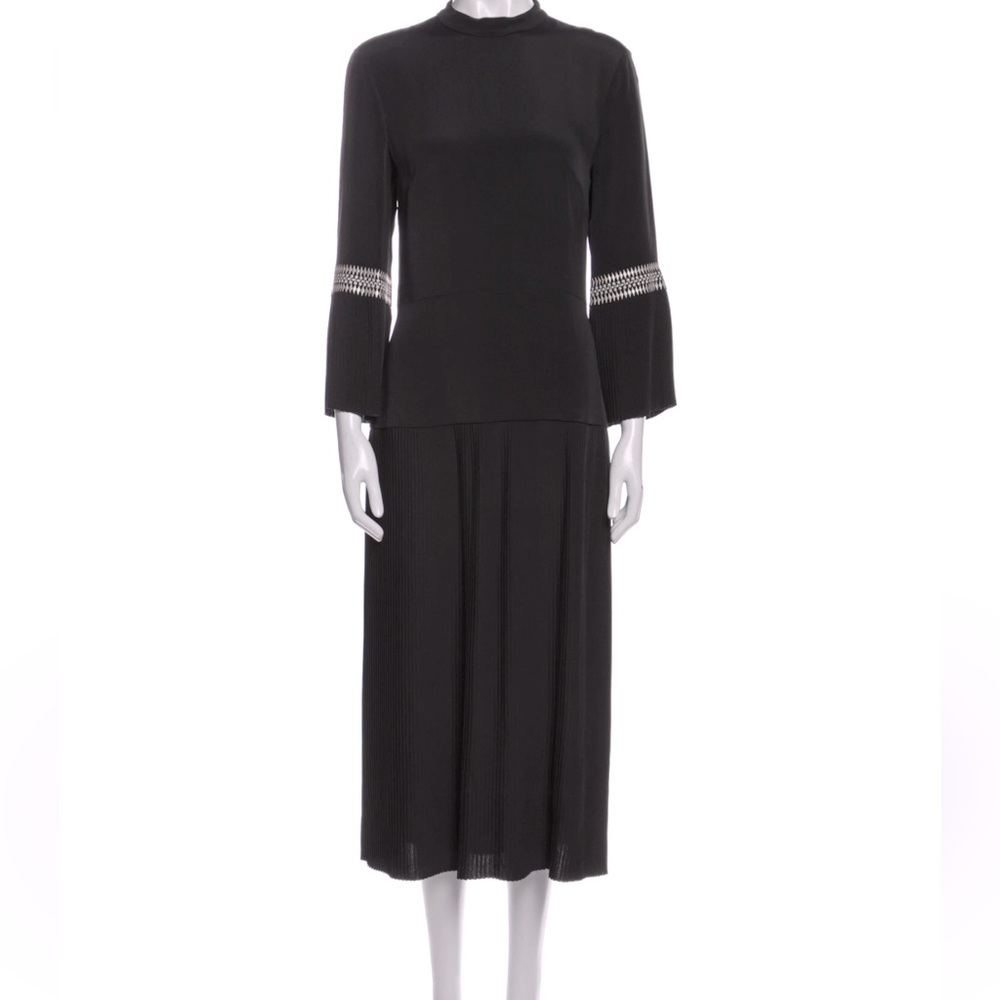Vilshenko Black Flare-sleeved Embroidered Dress With Pleats Size 6